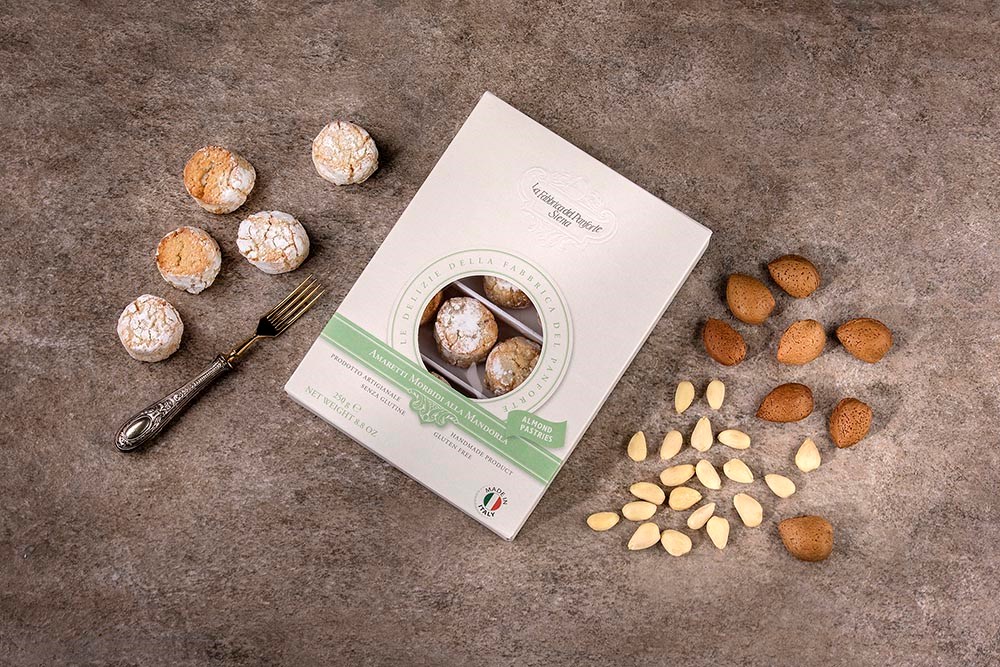Immagine di AMARETTI MORBIDI ALLA MANDORLA 250 gr